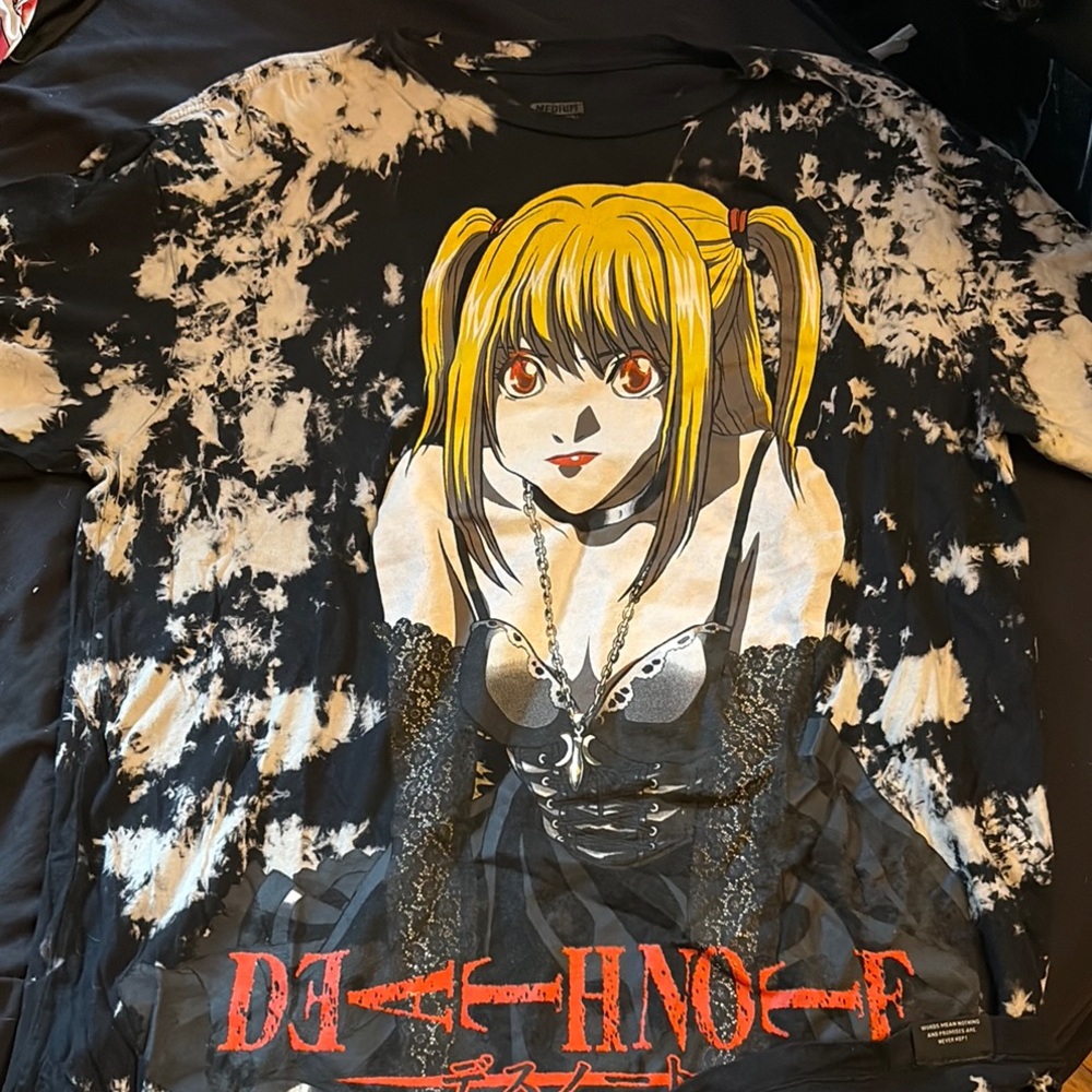 Anime Graphic T-Shirt - Black & White